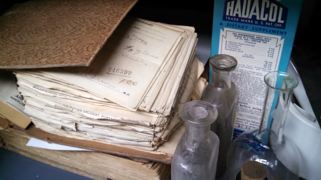 Pharmacy artifacts in the Kremers Reference File